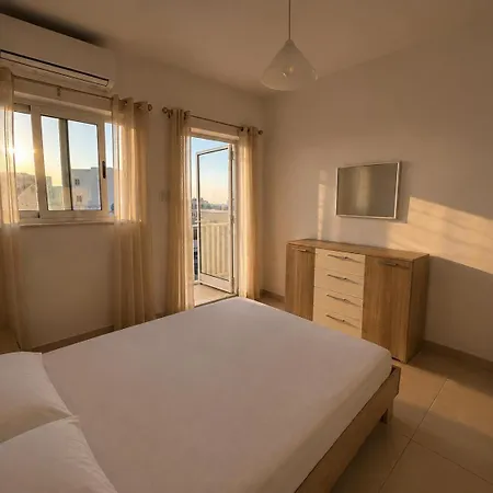 2-bedroom With Balconies In The Heart Of Bugibba 아파트 *