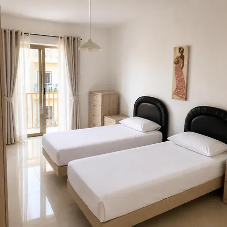 아파트 2-bedroom With Balconies In The Heart Of Bugibba *