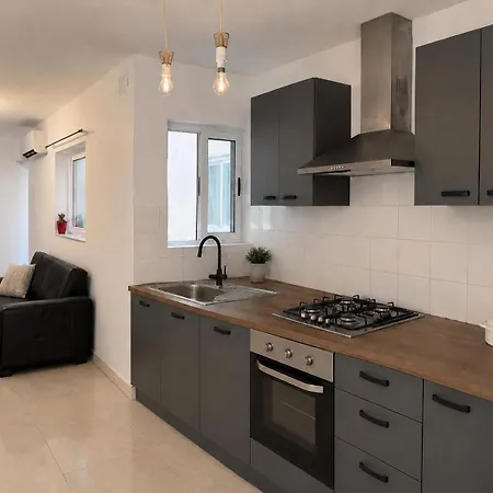 2-bedroom With Balconies In The Heart Of Bugibba 아파트