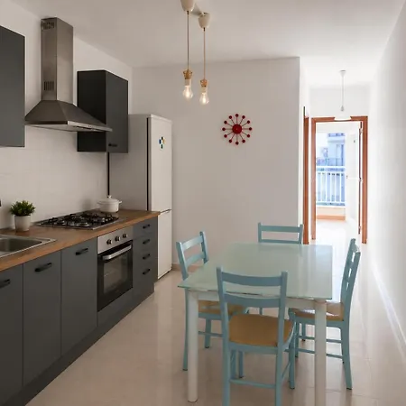 2-bedroom With Balconies In The Heart Of Bugibba 아파트
